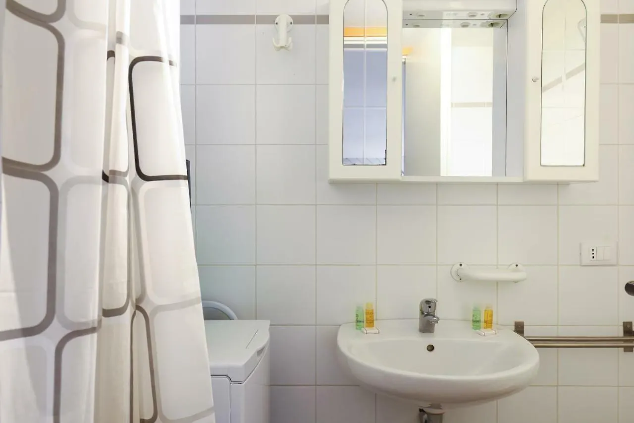 Apartment Bligny 25 Studio-By Flatscollection Hotel Milan Italy